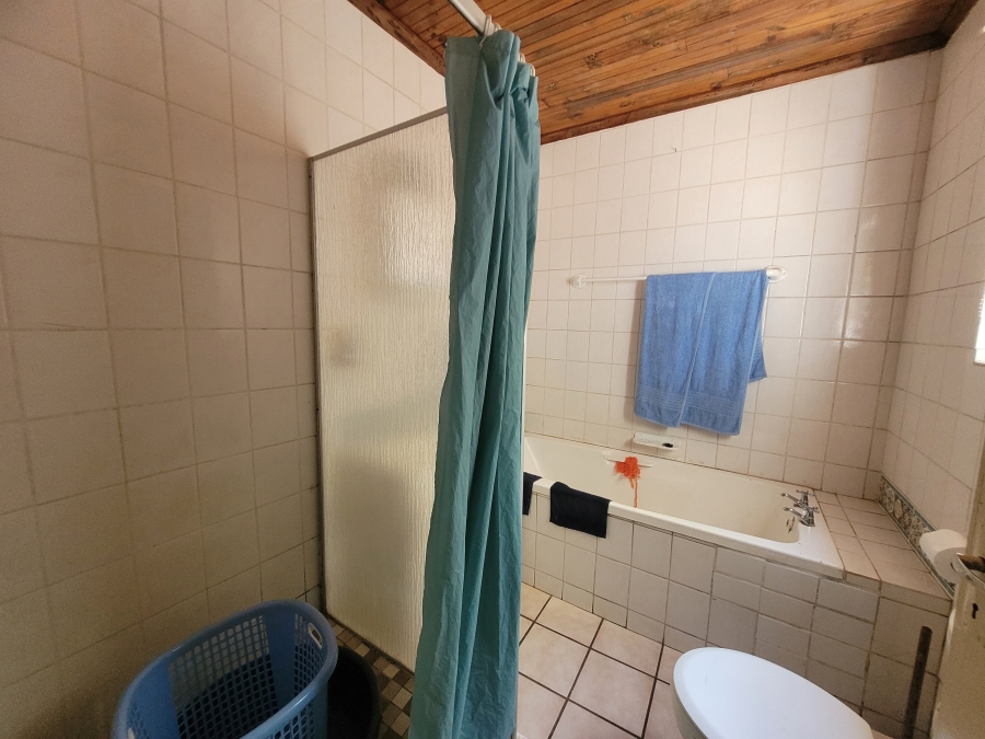 4 Bedroom Property for Sale in C Place Eastern Cape